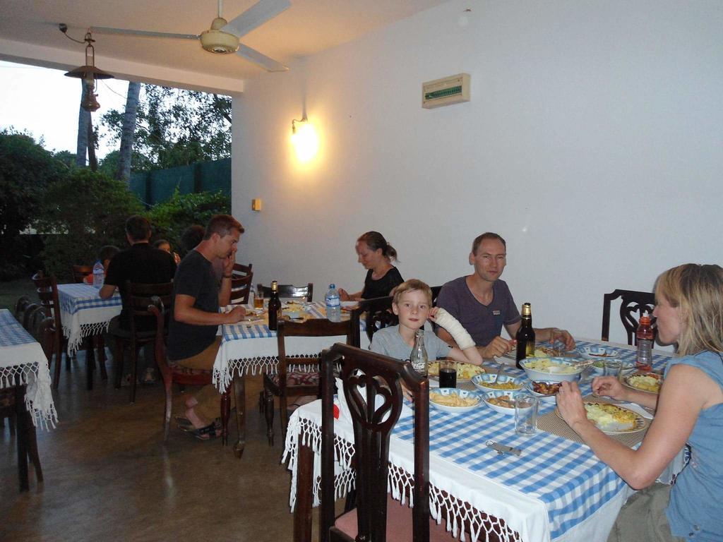 Little Paradise Tourist Guest House And Holiday Home Anuradhapura Zewnętrze zdjęcie